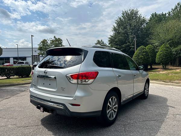 2013 Nissan Pathfinder SL PRICED TO SELL! - $10,999 (2604 Teletec Plaza Rd. Wake Forest, NC 27587)