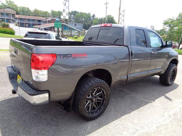 2012 Toyota Tundra Doublecab 4WD V8 SR5 TRD *Gray* - $22,995 (Franklin, North Carolina)