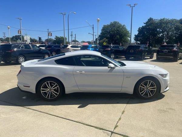 2015 Ford Mustang  coupe GT Premium - Ford Oxford White - $31,999 (Ford_ Mustang_ coupe_)