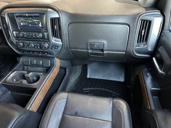 2015 ChevroletSilverado 1500 LTZ Navigation BedLiner TowPackage LIFTED - $27,800 (OKEECHOBEE)