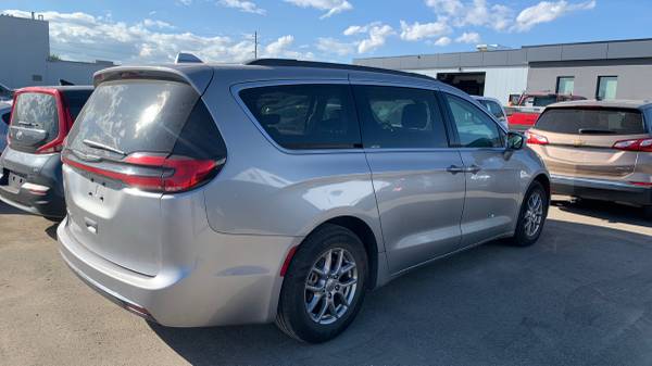 Check out this certified pre-owned 2021 Chrysler Pacifica Touring-L! Nicely equi - $38,980 (Calgary)