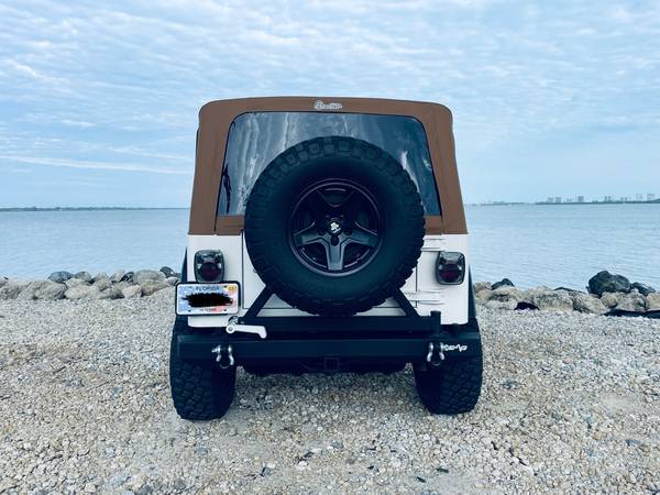 Jeep Wrangler Sport 4x4 TJ 62K MILES-LIFTED-NO RUST-TONS OF UPGRADES - $18,800 (Port St Lucie)