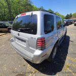 2007 *Mercury* *Mariner* *4WD 4dr Luxury* Silver - $3,450 (Woodbridge Public Auto Auction)