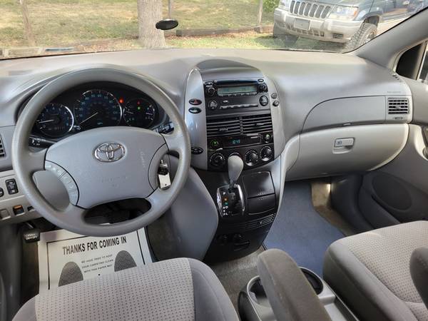 2006 Toyota Sienna LE Excellent Condition! - $5,495 (Central Florida)