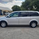 2010 Chrysler Town & Country 4dr Wgn Touring - $5,495 (WE FINANCE)