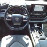 2021 Toyota Highlander XLE suv Silver - $35,999 (CALL 205-386-5067 ??)
