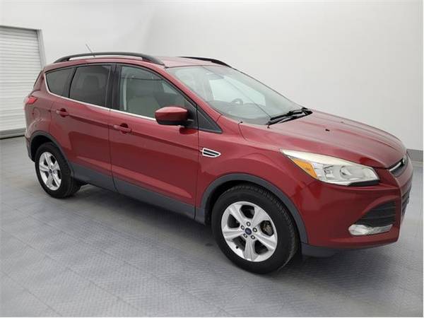 2016 Ford Escape SE - SUV (Ford Escape Red)