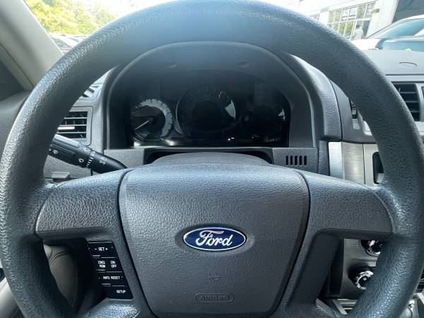 2012 Ford Fusion S 4dr Sedan - $8,299 (CHANTILLY)