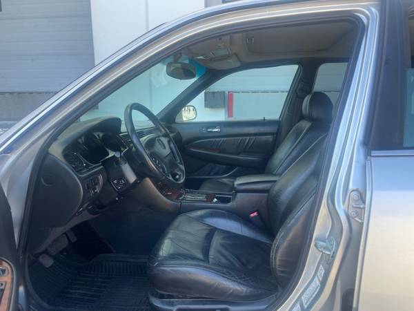 2000 Acura RL AUTOMATIC A/C LEATHER MOONROOF - $2,850 (NEW WESTMINSTER)