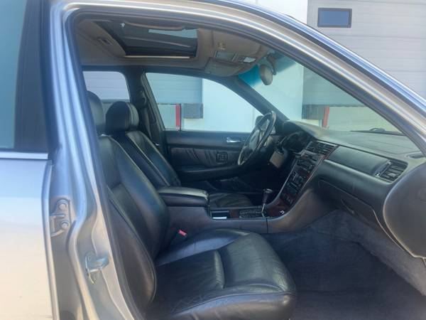 2000 Acura RL AUTOMATIC A/C LEATHER MOONROOF - $2,850 (NEW WESTMINSTER)