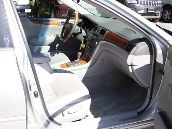 2005 Lexus RX 330 AWD - $7,499 (ELMHURST, ILLINOIS)