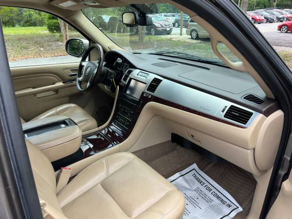 2014 CADILLAC ESCALADE Luxury AWD 4dr SUV stock 12009 - $24,980 (Conway)