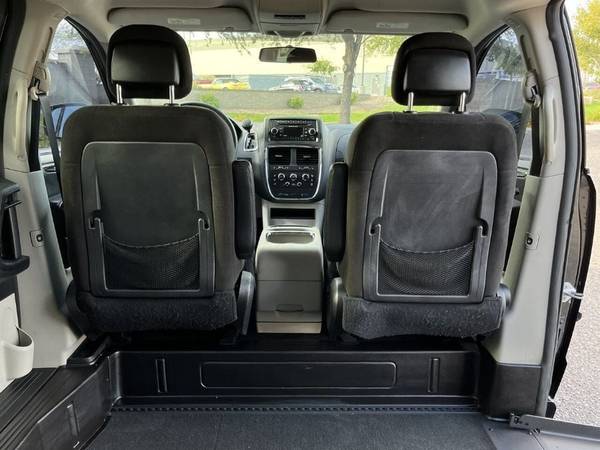 2016 Dodge Grand Caravan SXT Manual Side-Entry - $33,700 (BEST BUY - AZ Mobility Center)