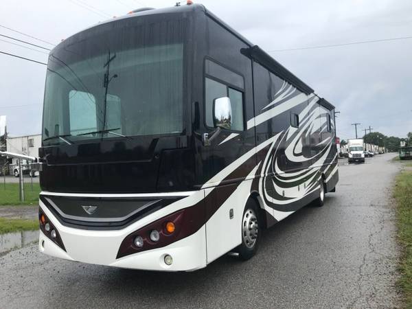 2012 Freightliner Custom 36M Expedition RV MS00048 - $80,000 (Tullahoma)