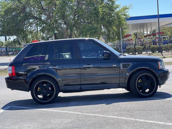 2009 LAND ROVER RANGE ROVER SPORT HSE - $10,500 (+ Elite Auto Sales)