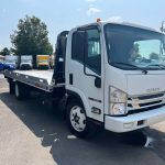 2018 ISUZU NRR ROLLBACK TRUCK 5.2 LITER I4 DIESEL 74K MILES 1 OWNER - $54,988 (Murfreesboro)