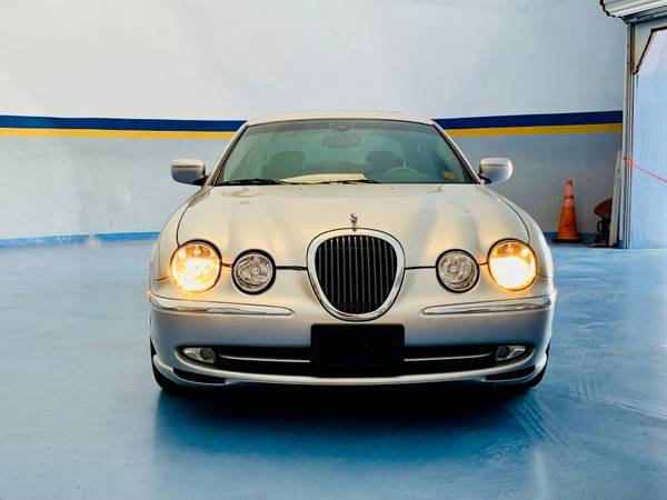 2000 Jaguar S-TYPE 3.0L V6 - $8,500