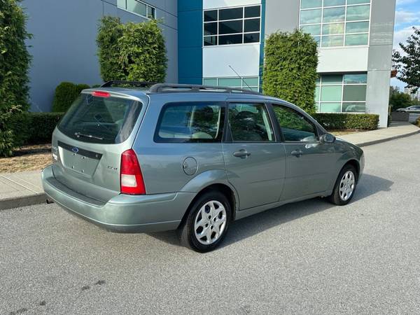 2006 FORD FOCUS AUTOMATIC A/C WITH 130KKM! - $5,995 (NEW WESTMINSTER)