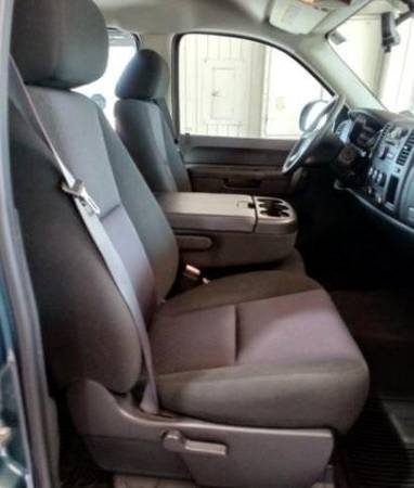 2011 Chevrolet Chevy Silverado 2500HD LT - EVERYBODY RIDES!!! - $23,990 (+ Wholesale Auto Group)
