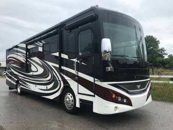 2012 Freightliner Custom 36M Expedition RV MS00048 - $80,000 (Tullahoma)