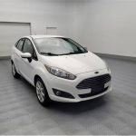 2019 Ford Fiesta SE - sedan (Ford Fiesta White)