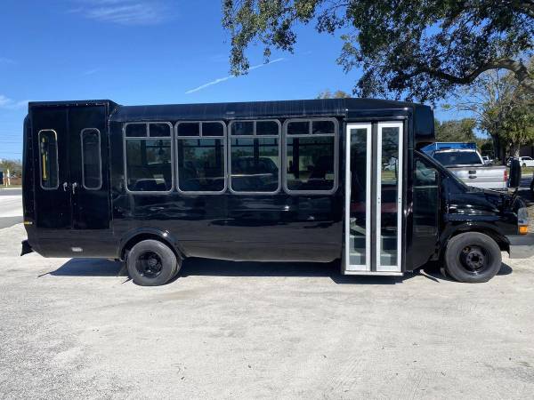 2011 Chevrolet Chevy Comm High Cube Van 4500 High Cube 14-18 - $15,995 (+ Longwood Auto)