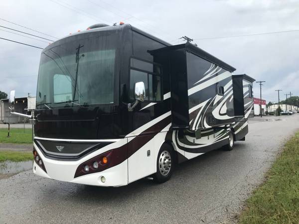 2012 Freightliner Custom 36M Expedition RV MS00048 - $80,000 (Tullahoma)