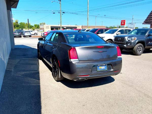 2021 Chrysler 300 S - $29,500 (+ GUARANTEED APPROVAL! 615 AUTO SALES)