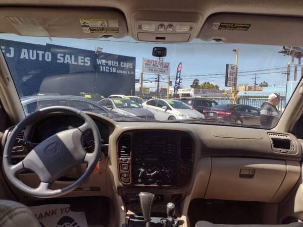 2000 Toyota Land Cruiser - $10,991 (NORTH HOLLYWOOD)