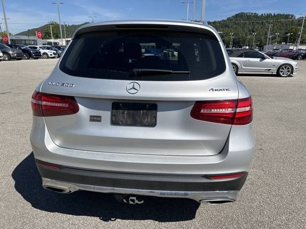 Used 2018 Mercedes-Benz GLC 4MATIC  4D Sport Utility / SUV GLC 300 (call 304-836-3209)