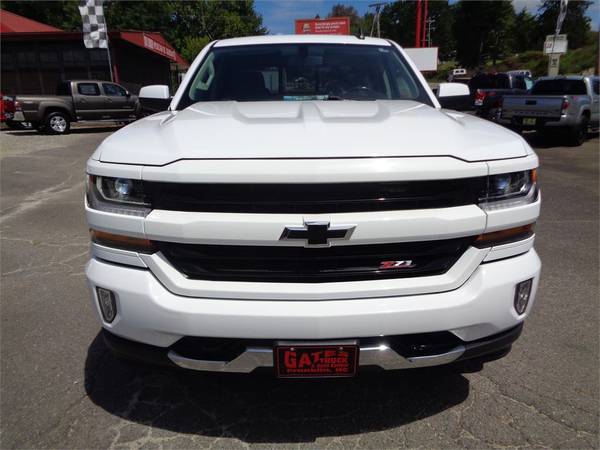 2018 Chevrolet Silverado 1500 Crew Cab 4WD V8 LT Z71 70K Miles *White* - $39,995 (Franklin, North Carolina)