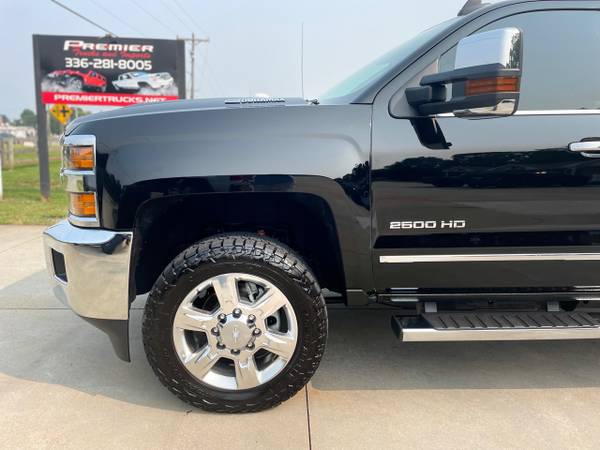 2019 Chevrolet Silverado 2500 LTZ Crew Cab 4WD SWB - $48,900 (WE DELIVER ANYWHERE)