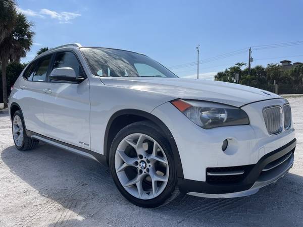 2015 BMW X1 sDrive28i~ WHITE/ BEIGE LEATHER~ PANO ROOF~ 2.0 4 CYL~ GREAT ON - $11,890 (Sarasota, FL)