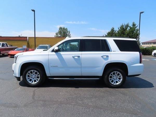 2017 GMC Yukon SLT 1GKS2BKC3HR148029 - $31,996