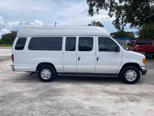 2007 Ford E350 Super Duty Passenger XLT Extended Van 3D - $12,895 (+ Longwood Auto)