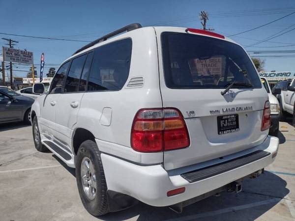 2000 Toyota Land Cruiser - $10,991 (NORTH HOLLYWOOD)