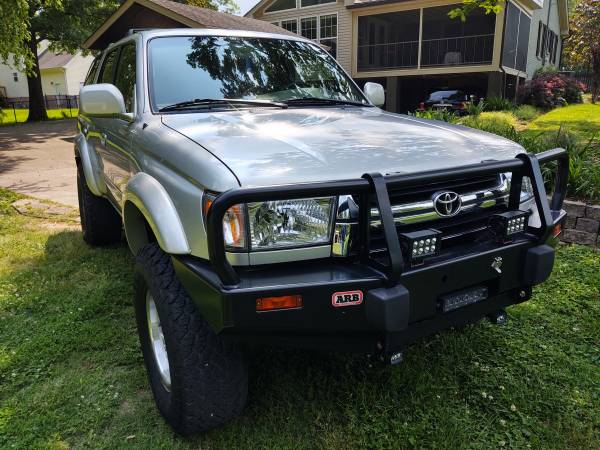 2002 Toyota 4Runner 4x4 SR5 - $18,500 (Wilson Co.)