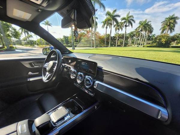 2020 Mercedes-Benz GLB GLB 250 4MATIC Sport Utility 4D  - In-House Fin - $29,790 (POMPANO BEACH)