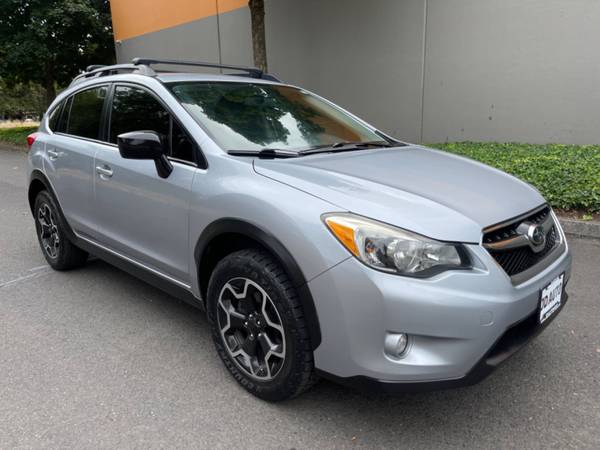 2015 SUBARU XV CROSSTREK 2.0i PREMIUM AWD 5SPD MANUAL/CLEAN CARFAX - $16,995