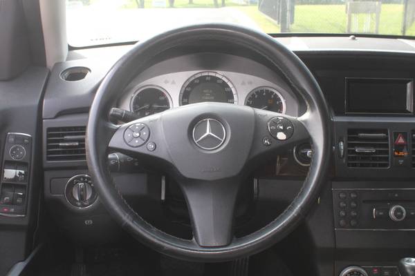 2010 Mercedes-Benz GLK350 - $6,995 (Griffith)