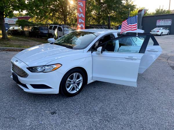 2018 Ford Fusion SE PRICED TO SELL! - $16,999 (2604 Teletec Plaza Rd. Wake Forest, NC 27587)