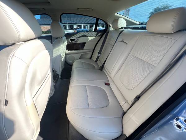 2009 Jaguar XF Premium Luxury FULLY LOADED!!! PRICED TO SELL FAST!!! - $7,995 (Matthews)