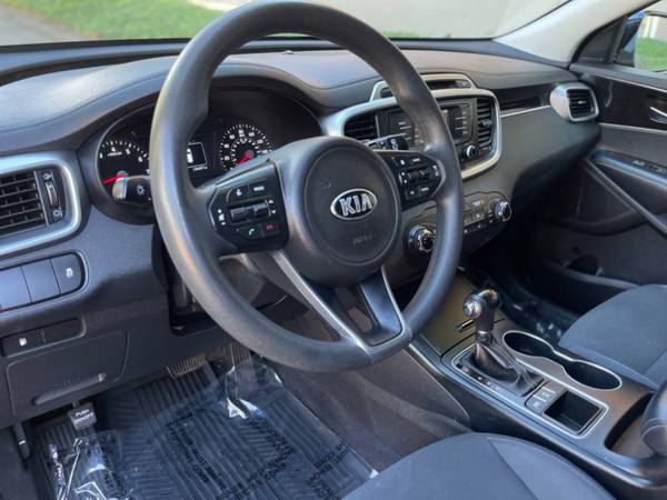 2016 KIA SORENTO AWD 4DR 3.3L LX FE/CLEAN CARFAX - $12,995