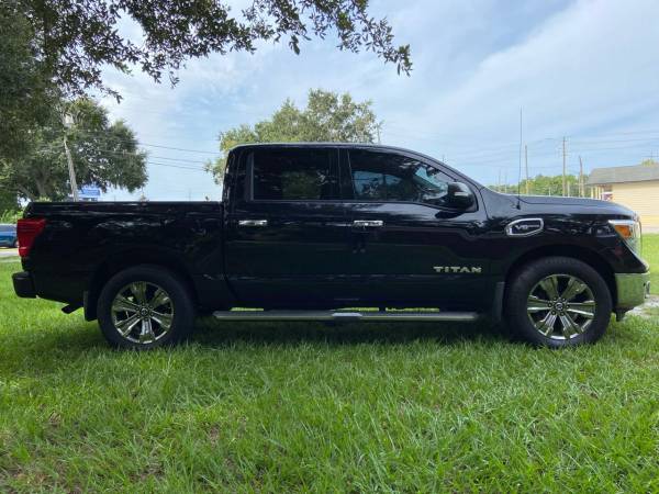 2017 Nissan Titan INCOME IS YOUR CREDIT NO SOCIAL BEST PRICES IN TOWN (Latino Motors Of Orlando)