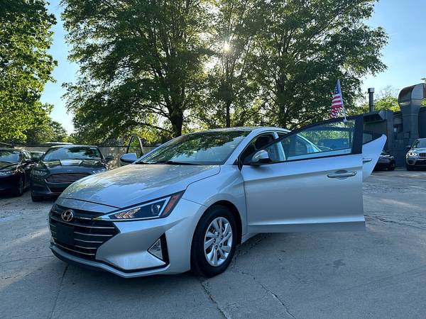 2019 Hyundai Elantra SE PRICED TO SELL! - $15,999 (2604 Teletec Plaza Rd. Wake Forest, NC 27587)