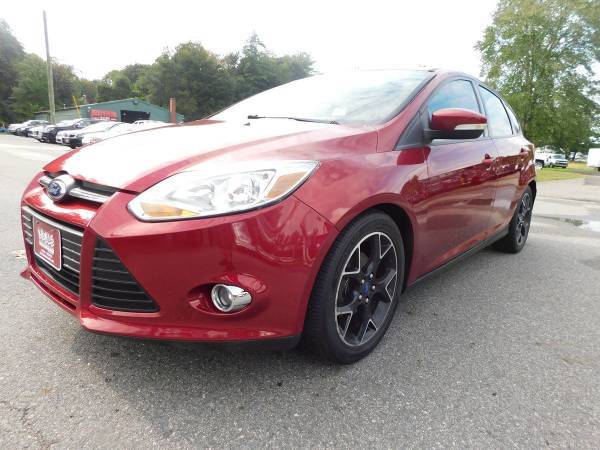 2014 Ford Focus  SE Low Miles Well Equipped Hatchback - $10,995 (Lewis Motor Sales)