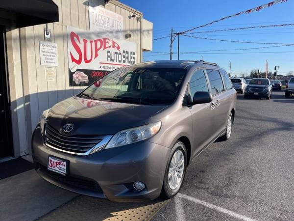 *$3995 Down & *$489 a Month on this Family Mover 2016 Toyota Sienna 8-Pa (GOOD CREDIT / NO CREDIT / BAD CREDIT ... ALL APPROVED!!!)