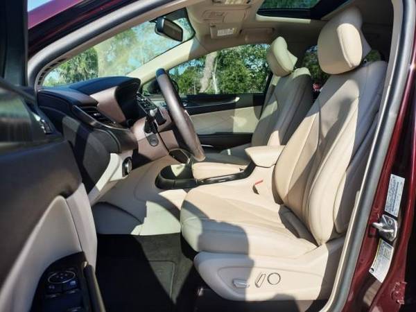 2019 Lincoln MKC RESERVE LEATHER LOW MILES SUNROOF FREE SHIPPING IN FLORIDA - $25,995 (+ Gulf Coast Auto Brokers)