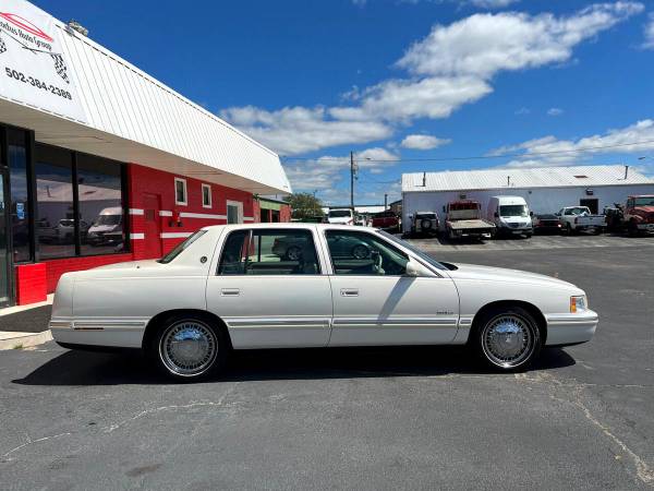 1999 Cadillac DeVille 4dr Sdn Golden Anniversary Edition (+ Modus Auto Group LLC)