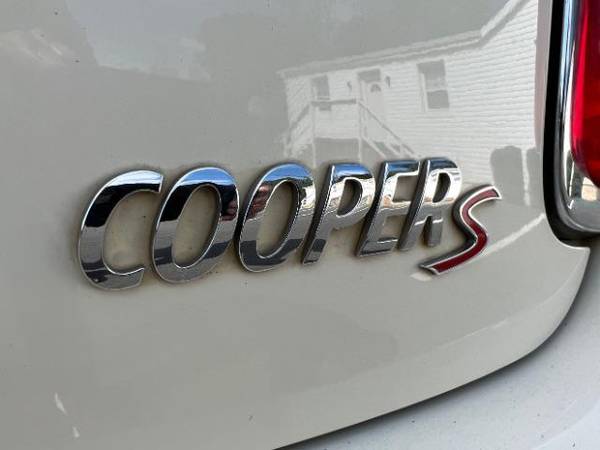 2014 Mini Cooper HATCHBACK 2-DR - $9,993 (_Mini_ _Cooper_ _Coupe_)